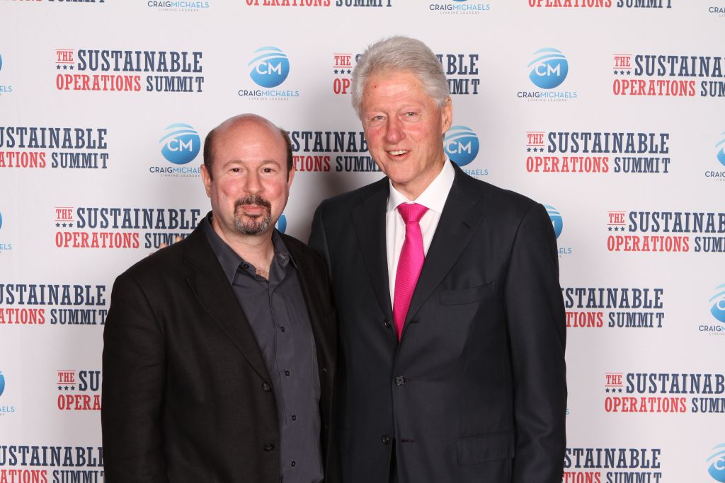 Michael Mann and President Bill Clinton